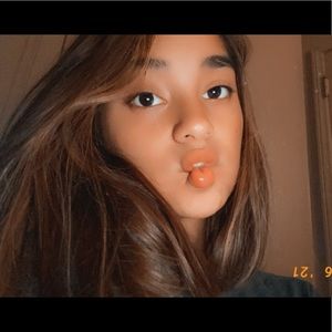 Meet your Posher, Marissa